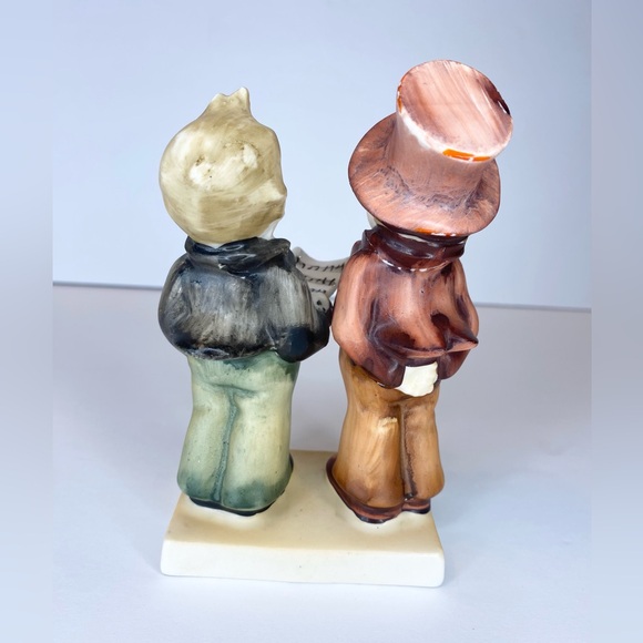 Vintage Christmas Carollers Ceramic Japan Figurine Holiday Decor Collectible MCM - Picture 4 of 10